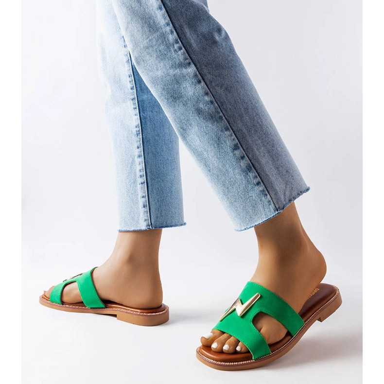 Green flat slides from Leyra 2