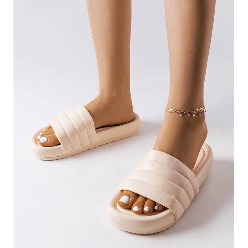 Inna Beige slippers decorated with quilting from Dorene 1