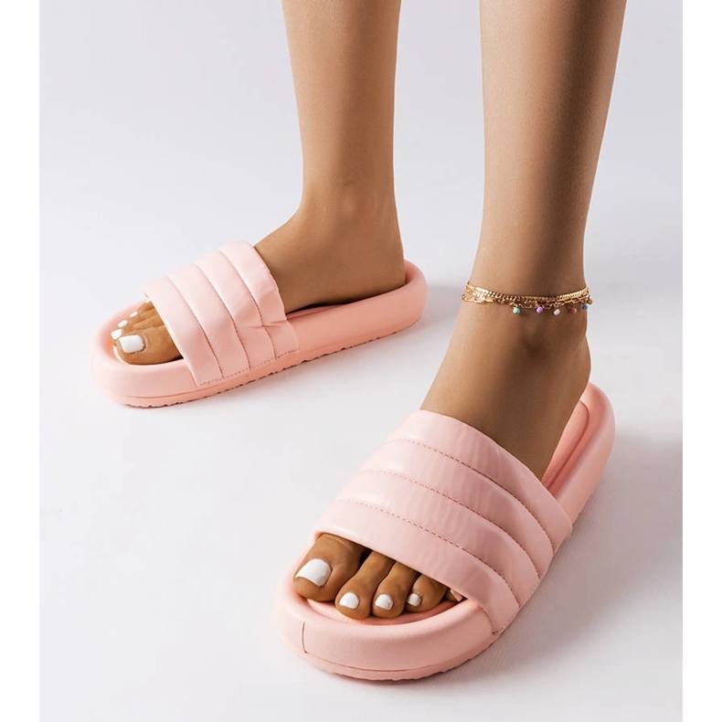 Inna Pink slippers decorated with quilting from Dorene 1 Inna Pink slippers decorated with quilting from Dorene 1