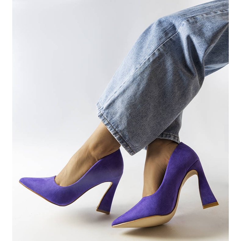 Purple pumps on an asymmetric stiletto heel from Linda 2
