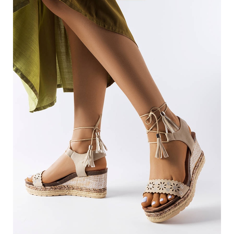Beige wedge espadrilles from Tahoe 1