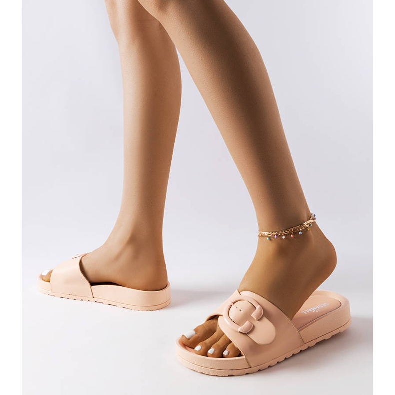 Inna Beige slides with a buckle from Généreux 2