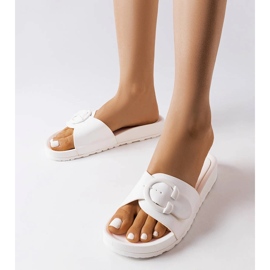 Inna White sliders with a buckle from Généreux 1