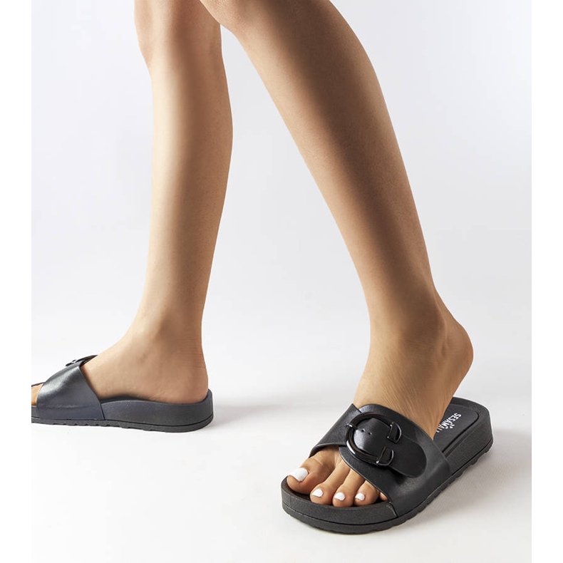 Black slides with a buckle from Généreux 2