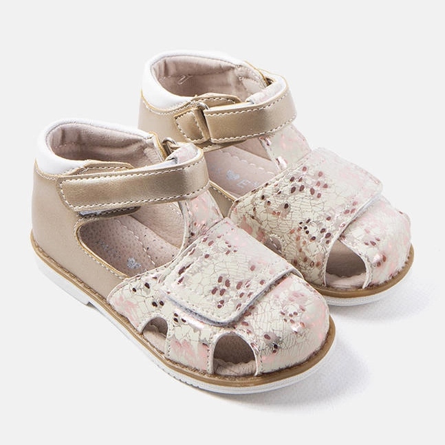 Gold sandals with a leather Compagnon insole golden 1