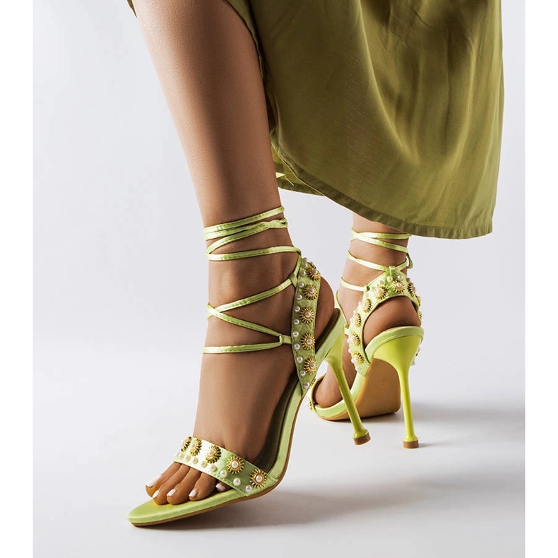 Green sandals decorated with Grange pearls 1