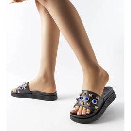 Black decorated slides from Montesarchio 2 Black decorated slides from Montesarchio 2