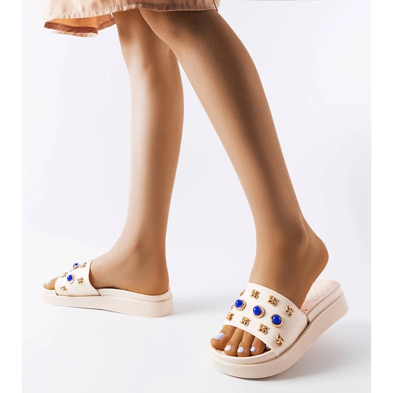 Beige decorated slides from Montesarchio 2