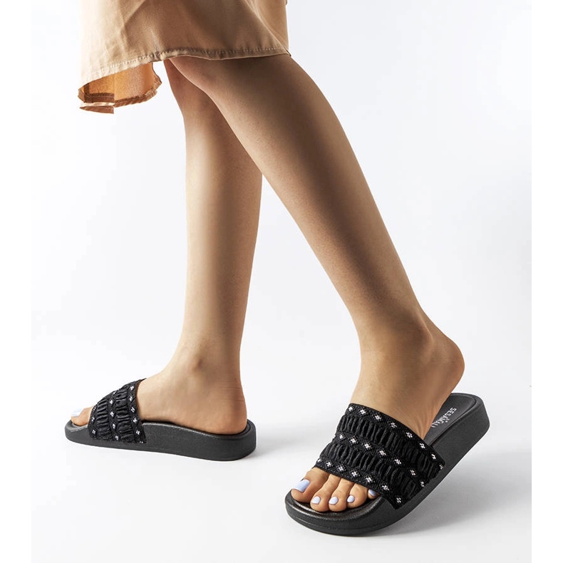 Black sliders decorated with ruffles from Ernest 2