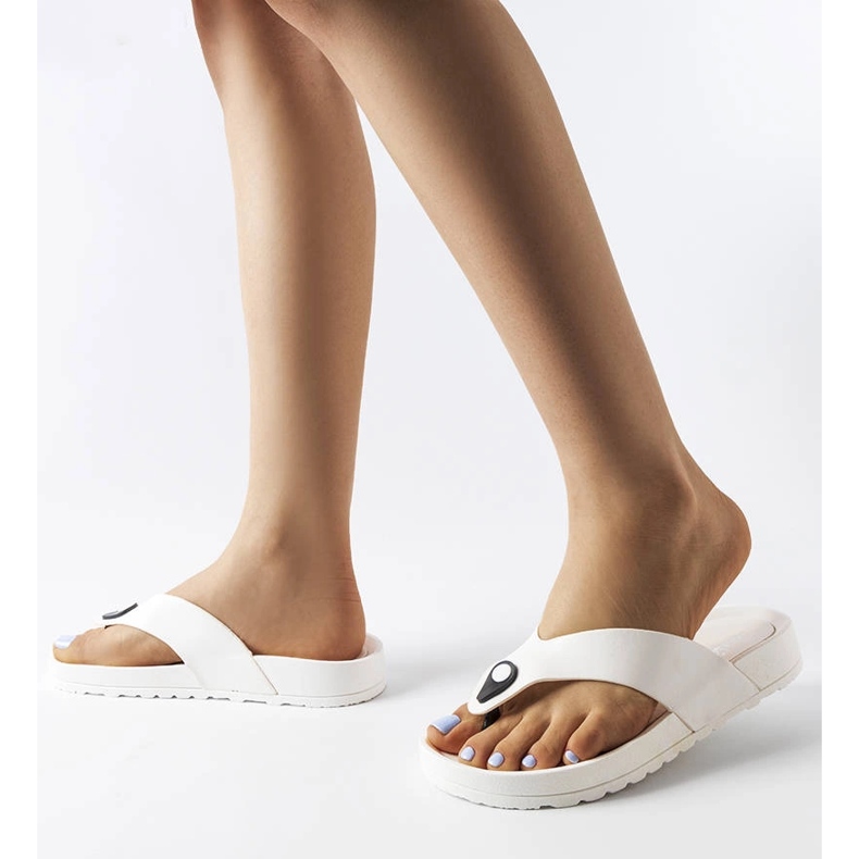 Elide white platform flip-flops 2