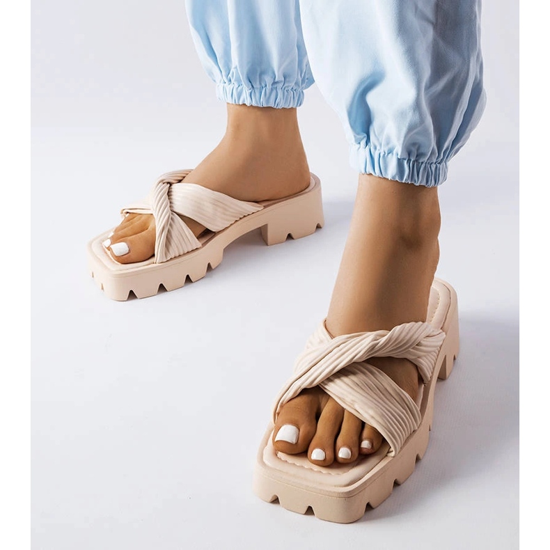 Dubé beige tractor sole slides 1