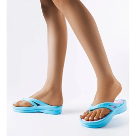 Blue light flip flops from Isla 2