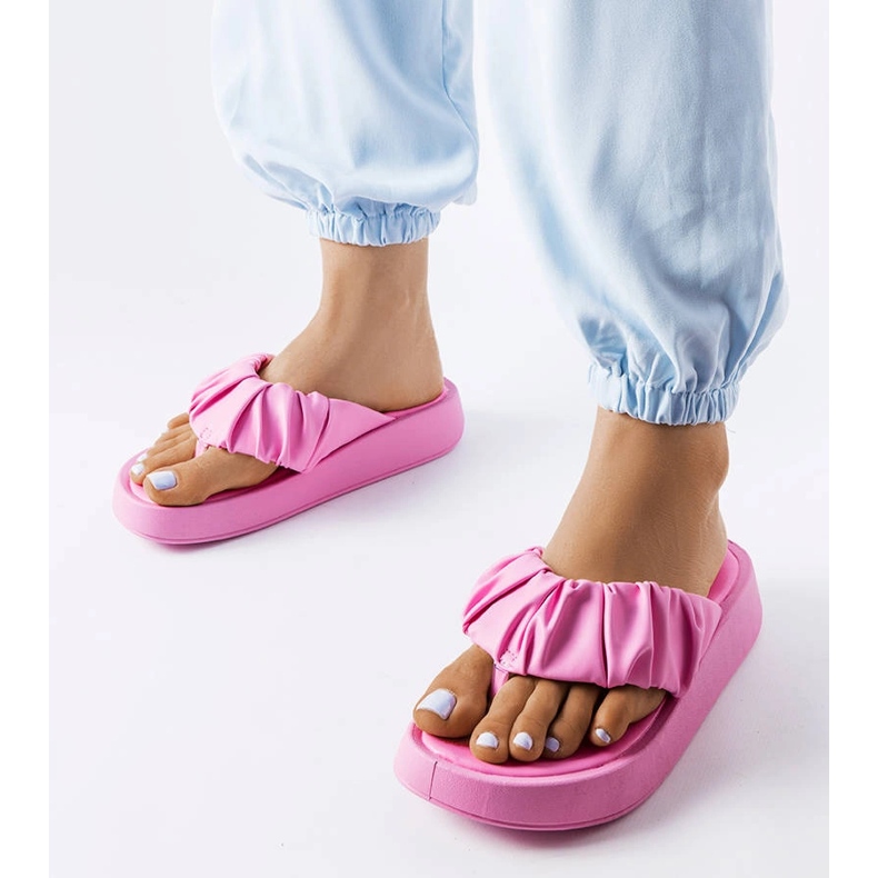 Pink ruffled flip-flops 1