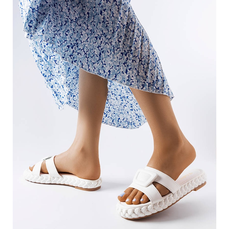 Francesco white slippers on the platform 2