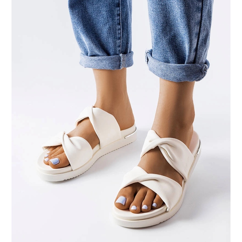 Big Star LL274A121 white slippers 1 Big Star LL274A121 white slippers 1