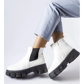 Massive white and black Petronio ankle boots 1