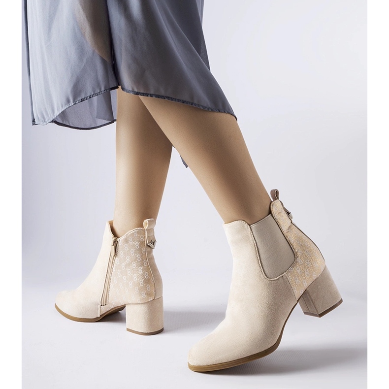 Beige Monte low-heeled ankle boots 1