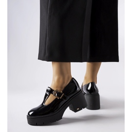 Black shoes Karino 4821/090-P BLACK/NAPLAK 1