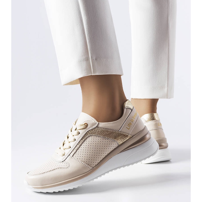 Beige openwork leather shoes Trás 1