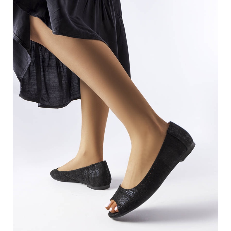 Black openwork ballerinas from Lavoie 1
