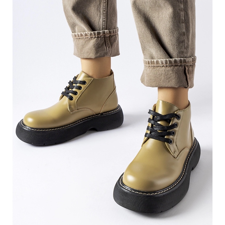 Green short classic Aristide workers 1