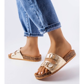 Gold flip-flops with Cincinna cork soles golden 2