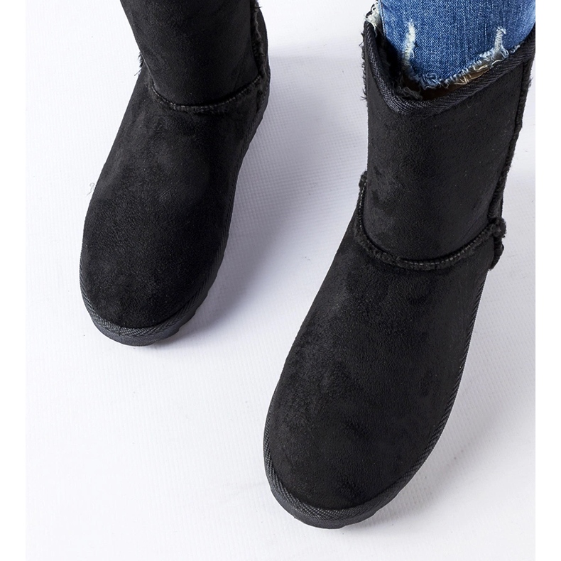 Egede black insulated snow boots 1