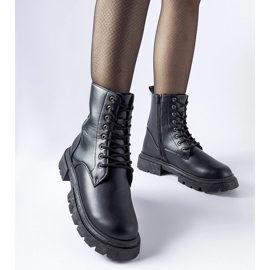 Black insulated women's boots by Hansine 1