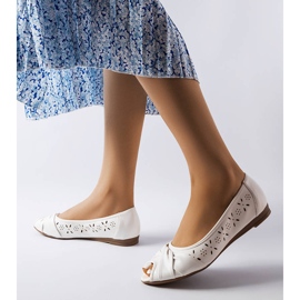 White openwork ballerinas with an open toe from Lafo 1