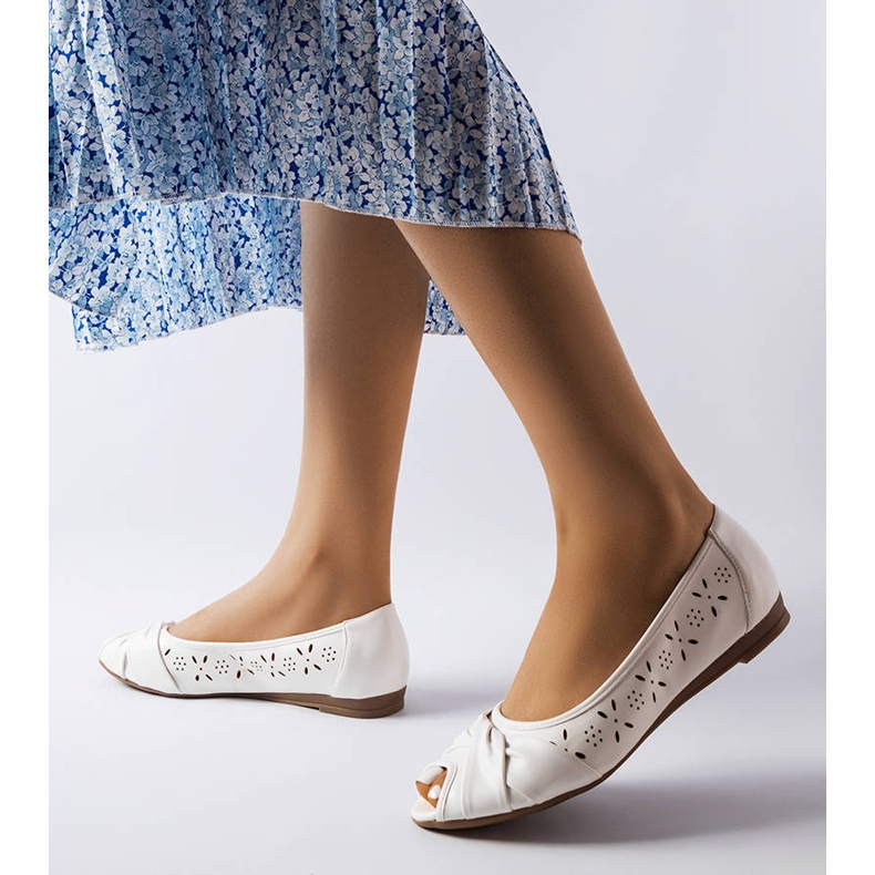 White openwork ballerinas with an open toe from Lafo 1