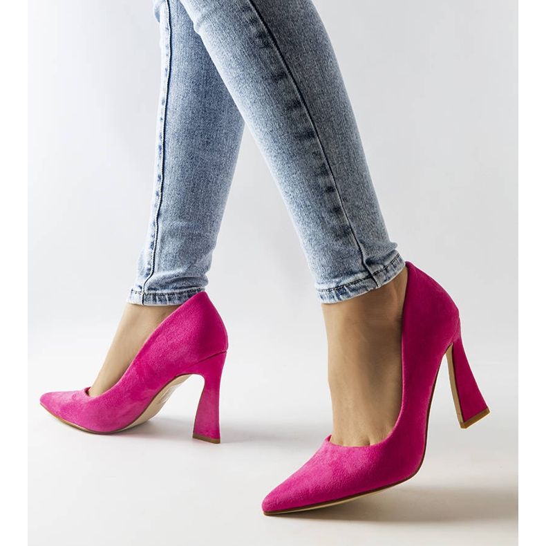 Pink pumps on an asymmetric stiletto heel from Linda 1