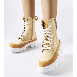 Beige insulated Crispiero boots 2