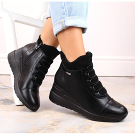 Black Women's insulated wedge boots Jezzi 1