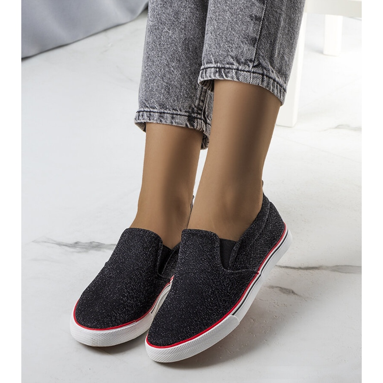 Ryza women's black sneakers 2