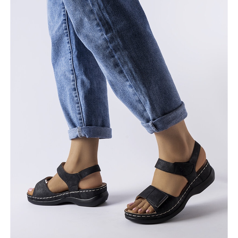 Black low wedge sandals from Vallis 1