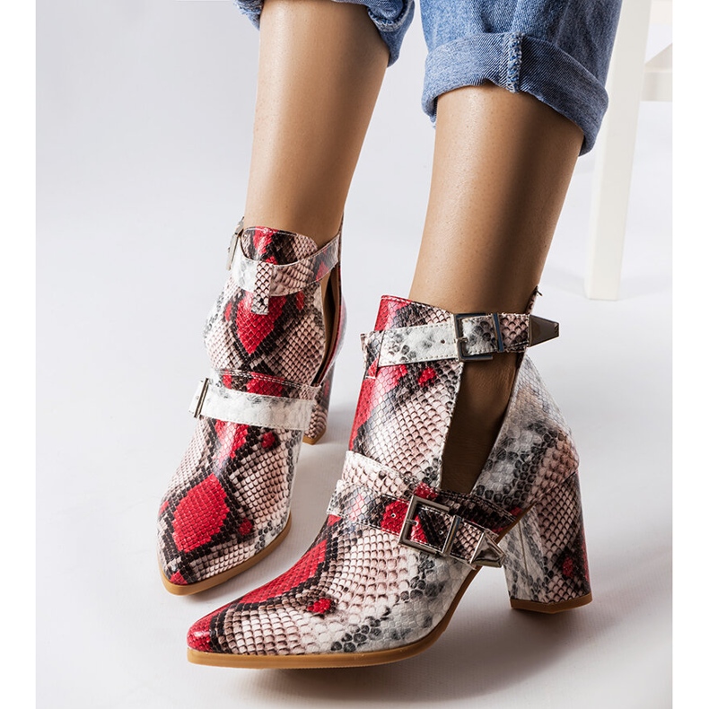 White and pink women's boots from Itabi beige 1