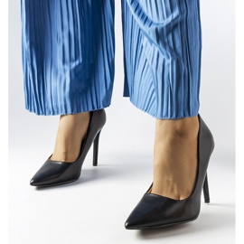 Black classic Delis high heels 1