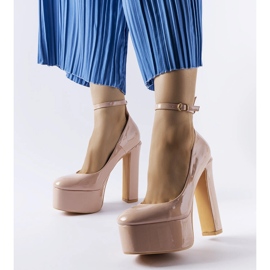 Beige patent high heel pumps from Colle 1