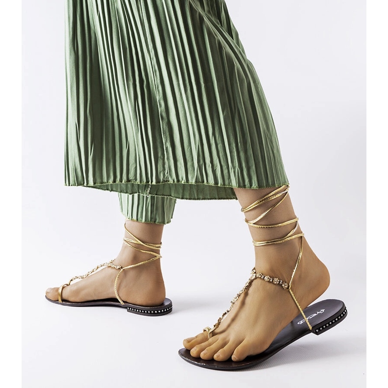 Gold sandals with rhinestones from Troghi golden 1 Gold sandals with rhinestones from Troghi golden 1