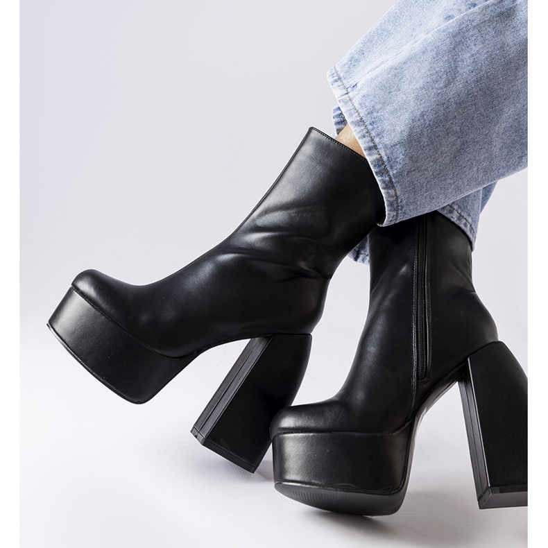 Inna Black high heel boots from Baratti 2