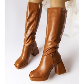 Brown boots with a massive post from Villanova 1