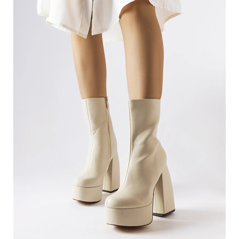 Beige high heel boots from Baratti 1