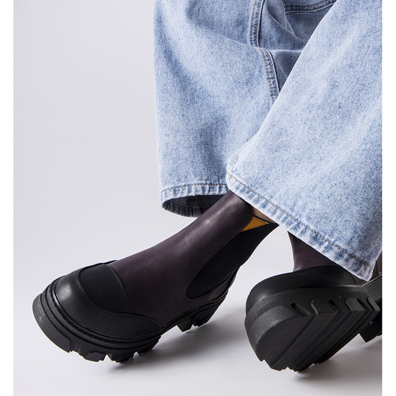 Black and purple slip-on boots from Sibyla violet 2