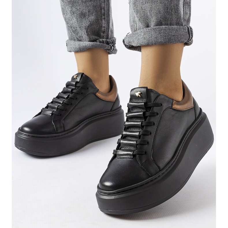 Black shoes LS5379 1