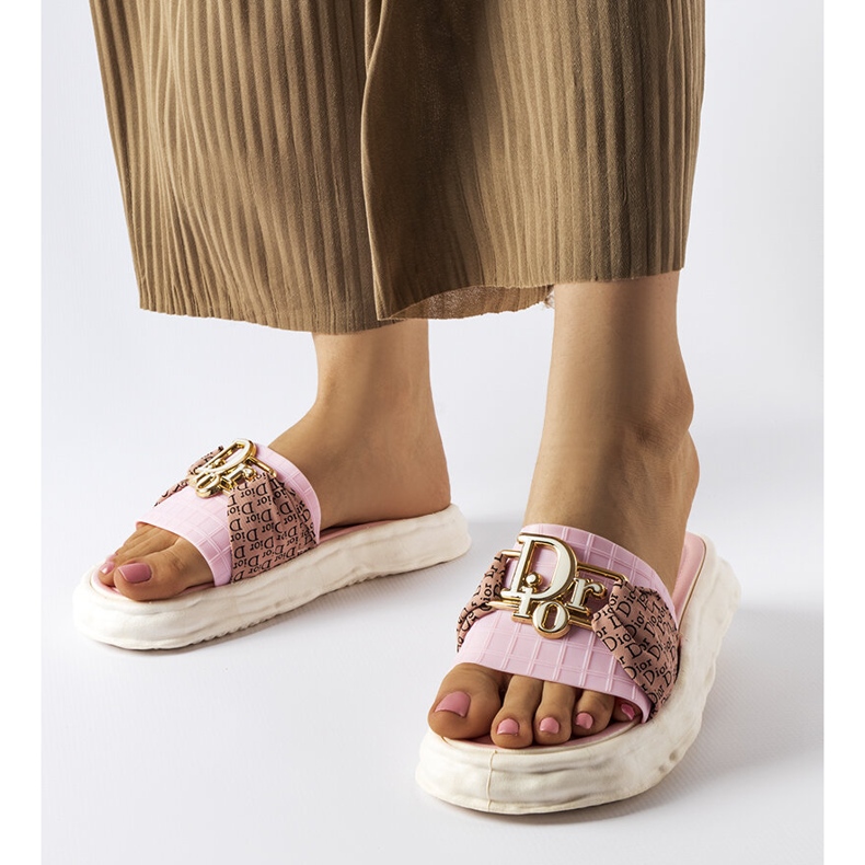 Pink rubber decorative slides from Bérard 1