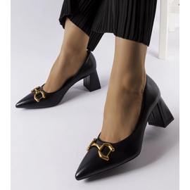 Black pumps on an asymmetric pin 9537 Black 1