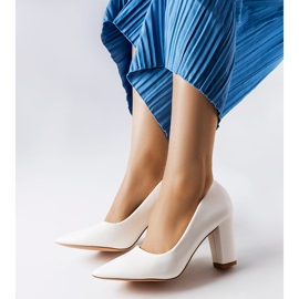 Maurelle white pumps on the block 1