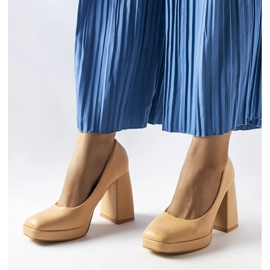 Beige high heel pumps from Mailly 1 Beige high heel pumps from Mailly 1