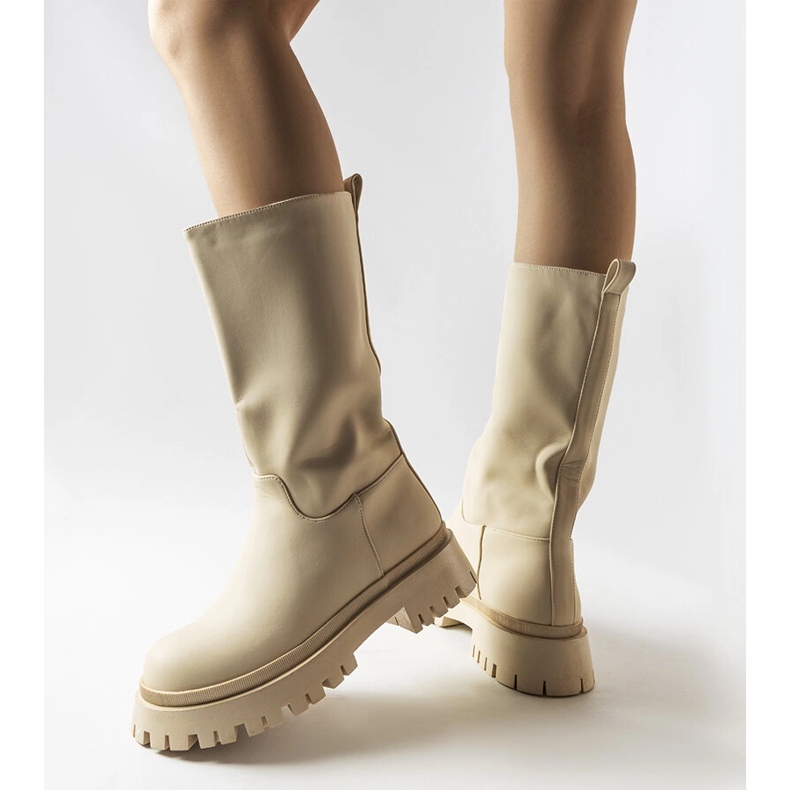 Hollie beige matte boots 1