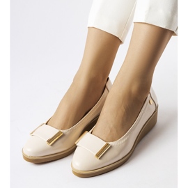 Inna Beige ballerinas with a leather insole from Kajla 1